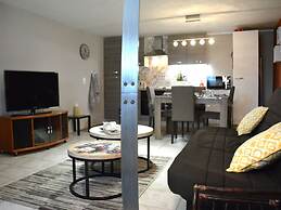 Comfortable Apartment With Terrace