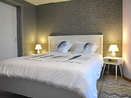 Comfortable Apartment With Terrace