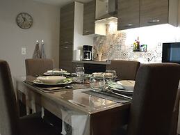 Comfortable Apartment With Terrace