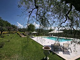 Saltwater Pool Holiday Home in Selci