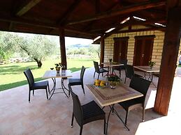 Saltwater Pool Holiday Home in Selci