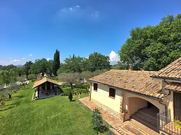 Saltwater Pool Holiday Home in Selci