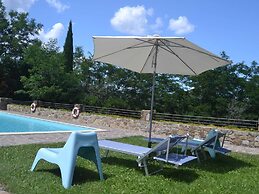 Belvilla by OYO Serene Apartment With Garden