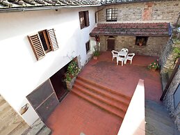 Belvilla by OYO Serene Apartment With Garden