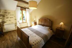 Holiday Home in Limoges With Saltwater Pool