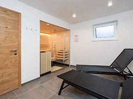 Cozy Holiday Home near Ski Area in Mühlbach am Hochkönig