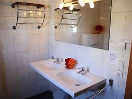 Apartment in Kaprun Near ski Lift