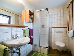 Spacious Apartment in Salzburg near Ski Area