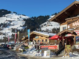 Luxurious Holiday Home With Terrace in Tyrol