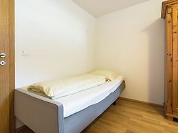 Luxurious Holiday Home With Terrace in Tyrol