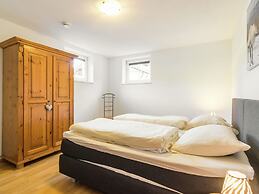 Luxurious Holiday Home With Terrace in Tyrol