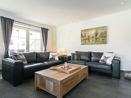 Luxurious Holiday Home With Terrace in Tyrol