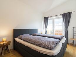 Luxurious Holiday Home With Terrace in Tyrol