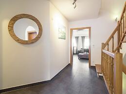 Luxurious Holiday Home With Terrace in Tyrol