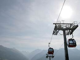 Cozy Apartment with Sauna near Ski Slopes in Mittersill