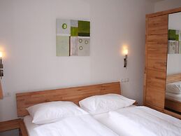 Cozy Apartment with Sauna near Ski Slopes in Mittersill