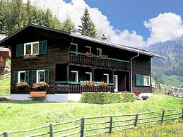 Premium Chalet in Innerkrems With Sauna