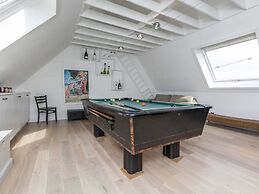 Vintage Villa in Knokke-Heist near Beach