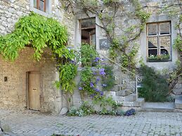 Enchanting Cottage With Terrace, Garden
