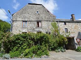 Enchanting Cottage With Terrace, Garden