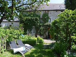 Enchanting Cottage With Terrace, Garden