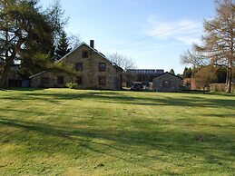 Large Holiday Home in Waimes With a Garden