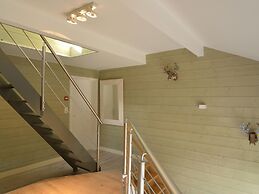 Large Holiday Home in Waimes With a Garden