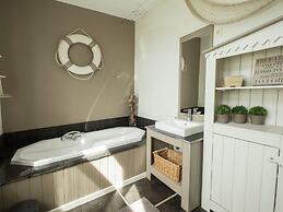 Modern Mansion in Hastiere par Dela With Pool