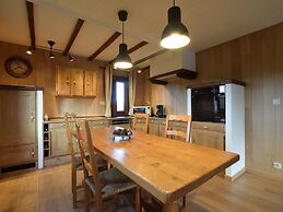 Very Welcoming and Cosy Chalet, a Peaceful Haven in the Countryside
