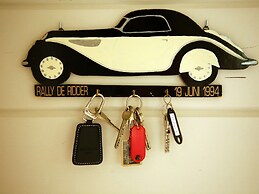 Countryside Chalet in Bomal sur Ourthe With Sauna, Balcony