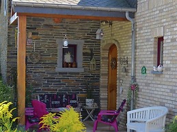 Cottage Oree des Bois in Paliseul With Garden