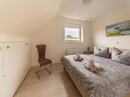 Modernes Ferienhaus mit Sauna in Wiek am Meer