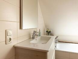 Modernes Ferienhaus mit Sauna in Wiek am Meer