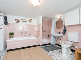 Spacious Apartment in Leopoldshöhe near Teutoburg Forest