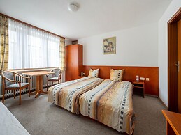 Spacious Holiday Home in the Eifel National Park