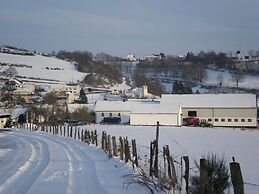 Enjoy a Holiday on the Farm in a Quiet Area