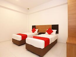 OYO 89888 Dz Residence Guest House
