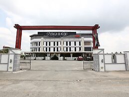 OYO 89888 Dz Residence Guest House