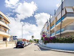 Comfortable Apartment Near the Sea