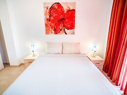Comfortable Apartment Near the Sea