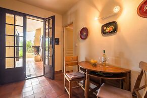 Villa in Beaufort With Pool & Views