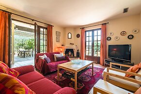 Villa in Beaufort With Pool & Views
