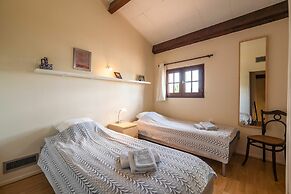 Villa in Beaufort With Pool & Views