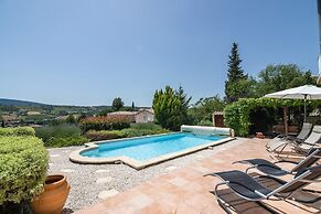 Villa in Limoux With Private Pool & Mountain Views