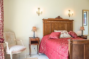 Villa in Limoux With Private Pool & Mountain Views