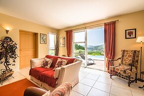 Villa in Limoux With Private Pool & Mountain Views