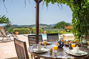 Villa in Limoux With Private Pool & Mountain Views