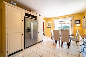 Villa in Limoux With Private Pool & Mountain Views