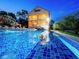 Spacious Holiday Home With Private Pool