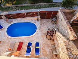 Holiday Home in Jasenice With Garden